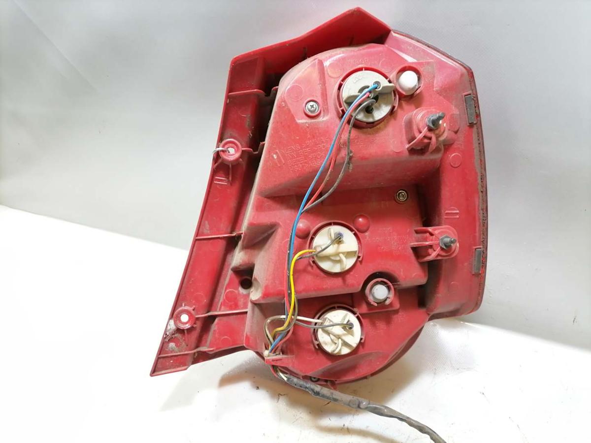 Chevrolet Aveo original Rücklicht Rückleuchte Heckleuchte links rot weiß BJ09